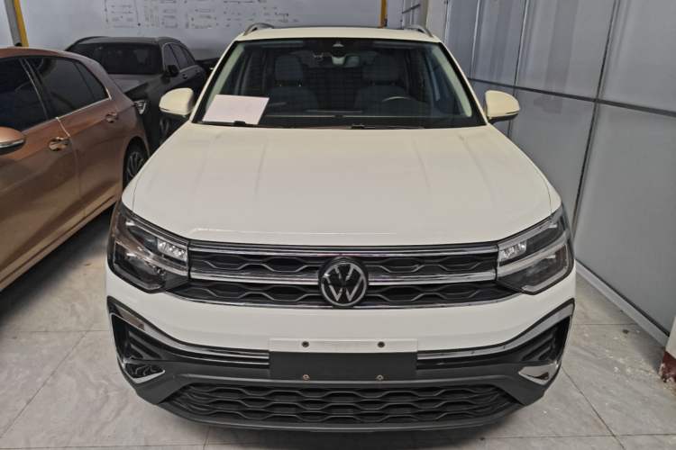 Used Volkswagen Tharu 2023 300TSI Two-Wheel-Drive Moonlight Edition Front