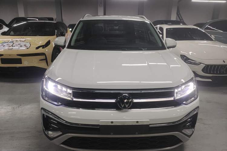 Used Volkswagen Tharu 2023 300TSI Two-Wheel-Drive Full Moon Edition Front