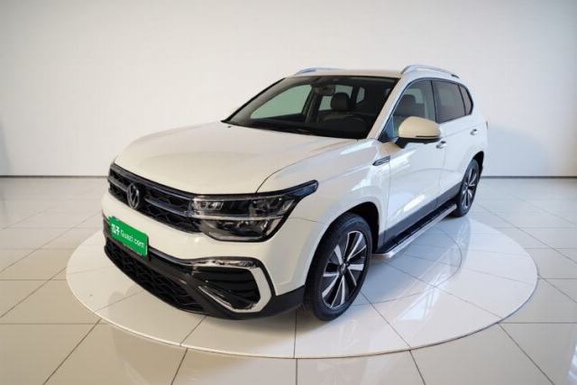 Ojetý Volkswagen Tharu 2023 300TSI Two-Wheel-Drive Moonlight Edition