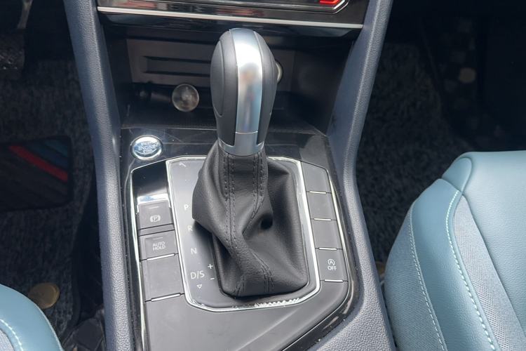 Used Volkswagen Tharu 2023 300TSI Two-Wheel-Drive Moonlight Edition
