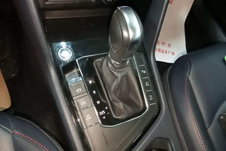 Used Volkswagen Tharu 2023 300TSI Two-Wheel-Drive Moon Luxury Edition Gear Lever