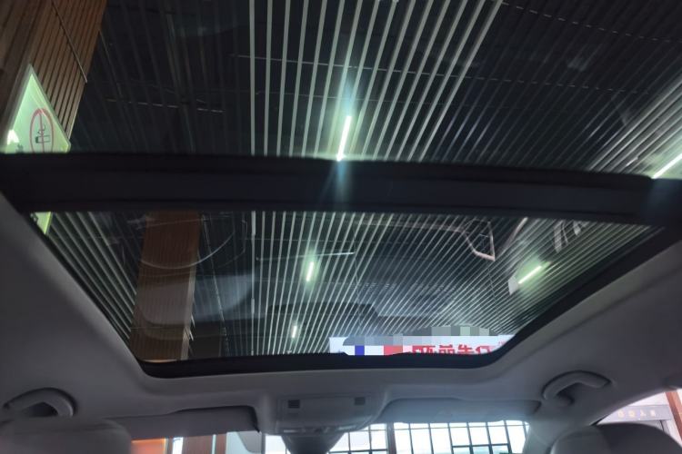 Used Volkswagen Tharu 2023 300TSI Two-Wheel-Drive Full Moon Edition Headliner