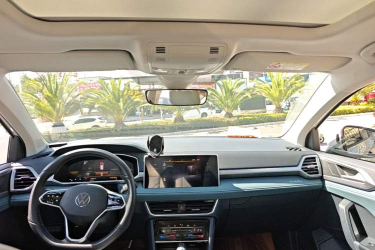 Used Volkswagen Tharu 2023 300TSI Two-Wheel-Drive Moonlight Edition Headliner