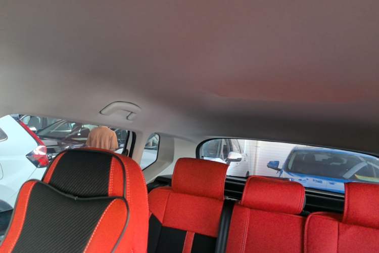Used Volkswagen Tharu 2023 300TSI Two-Wheel-Drive Crescent Edition Headliner