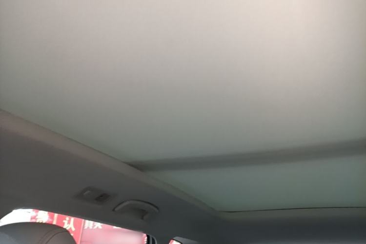 Used Volkswagen Tharu 2023 300TSI Two-Wheel-Drive Moon Luxury Edition Headliner