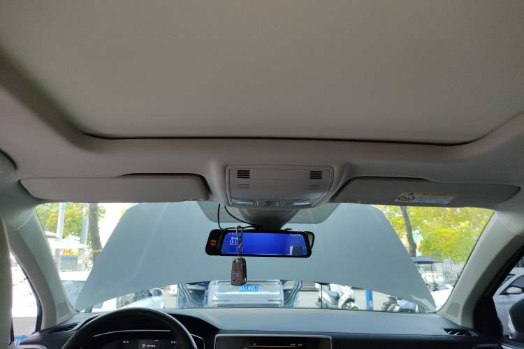 Used Volkswagen Tharu 2023 300TSI Two-Wheel-Drive Moonlight Edition Headliner