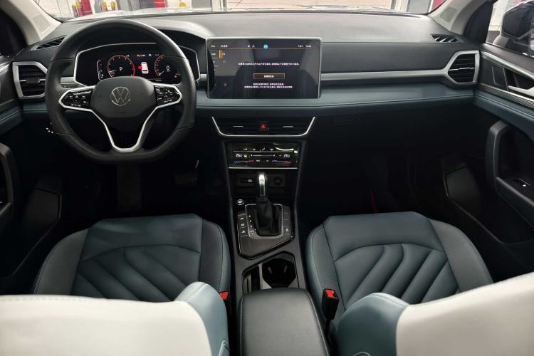 Used Volkswagen Tharu 2023 300TSI Two-Wheel-Drive Full Moon Edition Interior 1