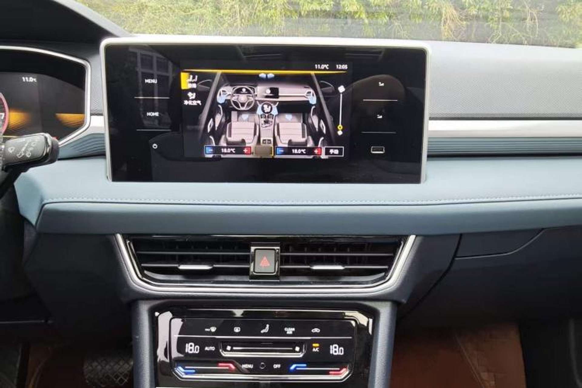 Used Volkswagen Tharu 2023 300TSI Two-Wheel-Drive Moonlight Edition Interior 10