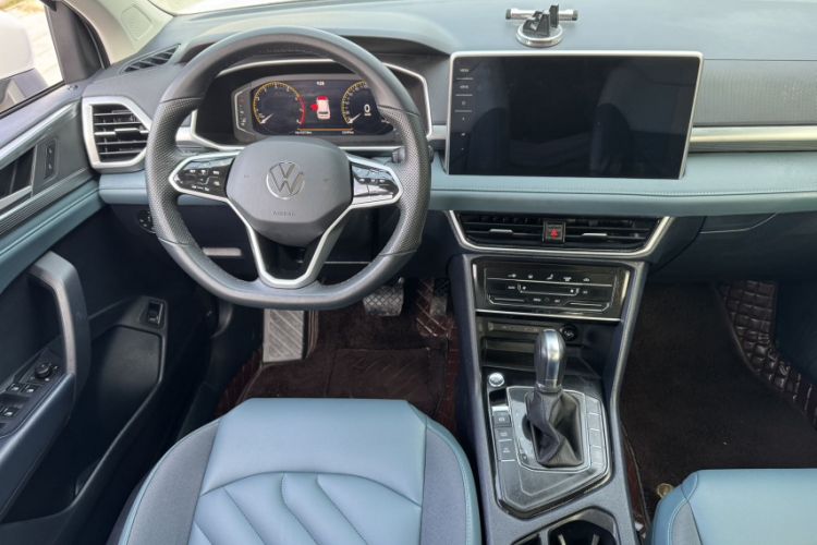 Used Volkswagen Tharu 2023 300TSI Two-Wheel-Drive Full Moon Edition Interior 2