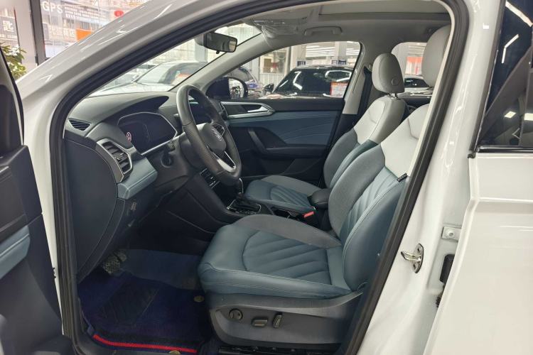 Used Volkswagen Tharu 2023 300TSI Two-Wheel-Drive Full Moon Edition Interior 3