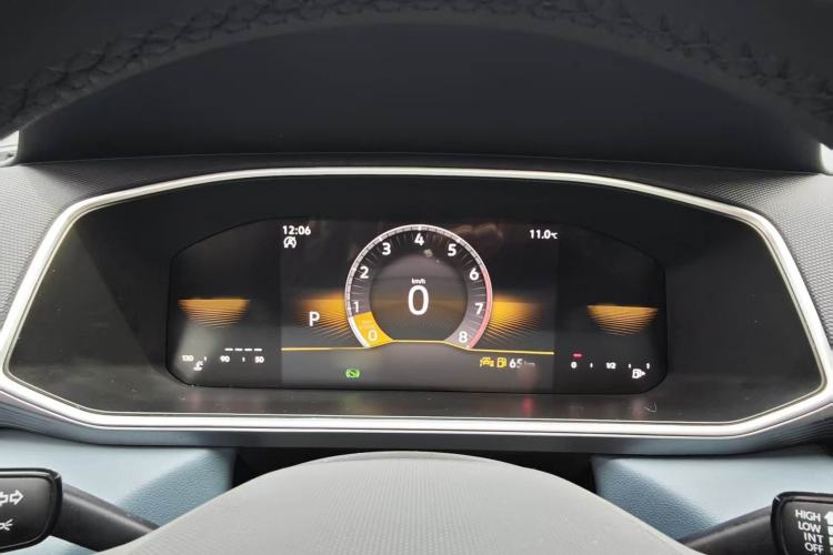 Used Volkswagen Tharu 2023 300TSI Two-Wheel-Drive Moonlight Edition Interior 6