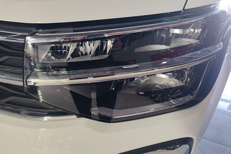 Used Volkswagen Tharu 2023 300TSI Two-Wheel-Drive Moonlight Edition Left Front Headlight