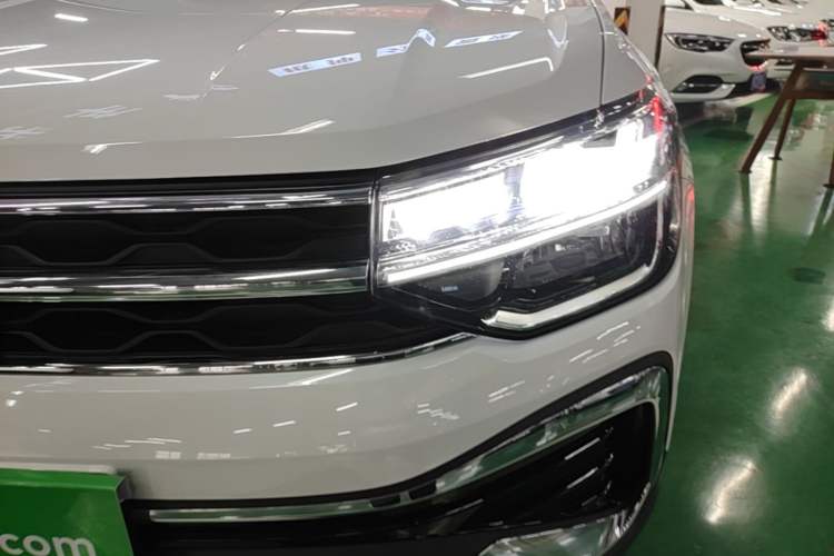 Used Volkswagen Tharu 2023 300TSI Two-Wheel-Drive Moonlight Edition Left Front Headlight