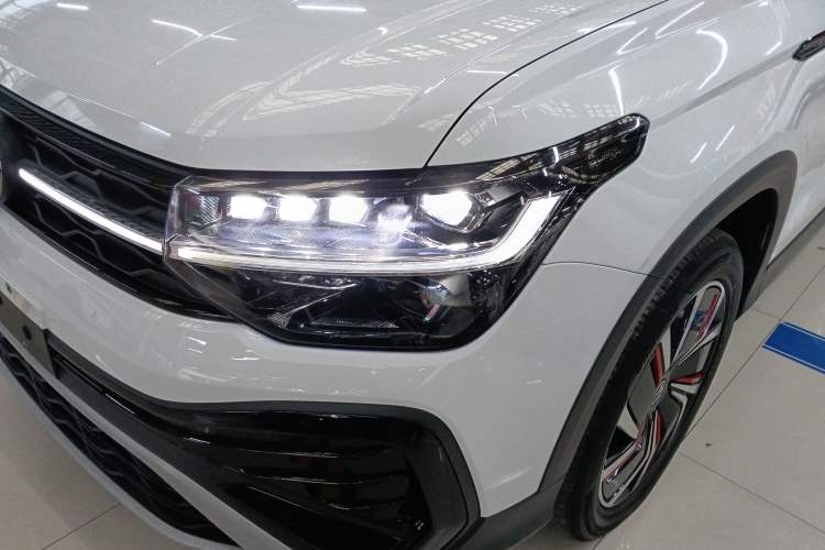 Used Volkswagen Tharu 2023 300TSI Two-Wheel-Drive Full Moon Edition Left Front Headlight