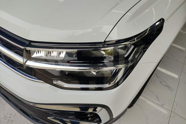 Used Volkswagen Tharu 2023 300TSI Two-Wheel-Drive Moonlight Edition Left Front Headlight