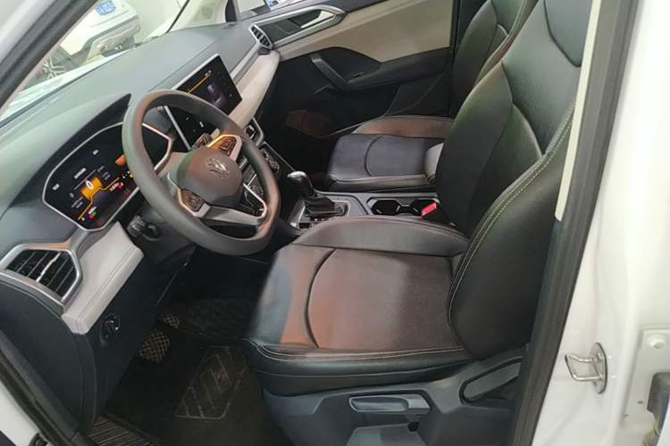 Used Volkswagen Tharu 2023 300TSI Two-Wheel-Drive Crescent Edition Left Front Seat