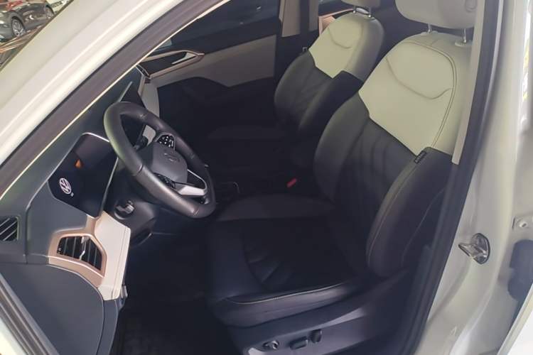 Used Volkswagen Tharu 2023 300TSI Two-Wheel-Drive Moonlight Edition Left Front Seat
