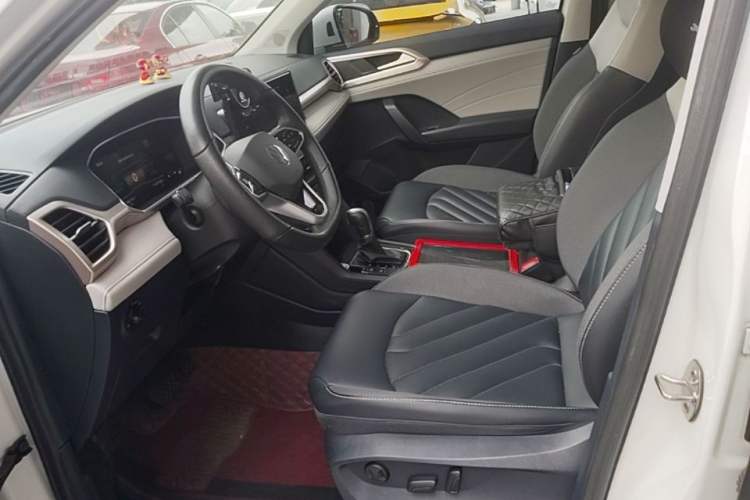 Used Volkswagen Tharu 2023 300TSI Two-Wheel-Drive Moonlight Edition Left Front Seat