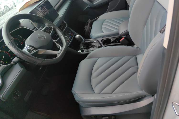 Used Volkswagen Tharu 2023 300TSI Two-Wheel-Drive Full Moon Edition Left Front Seat