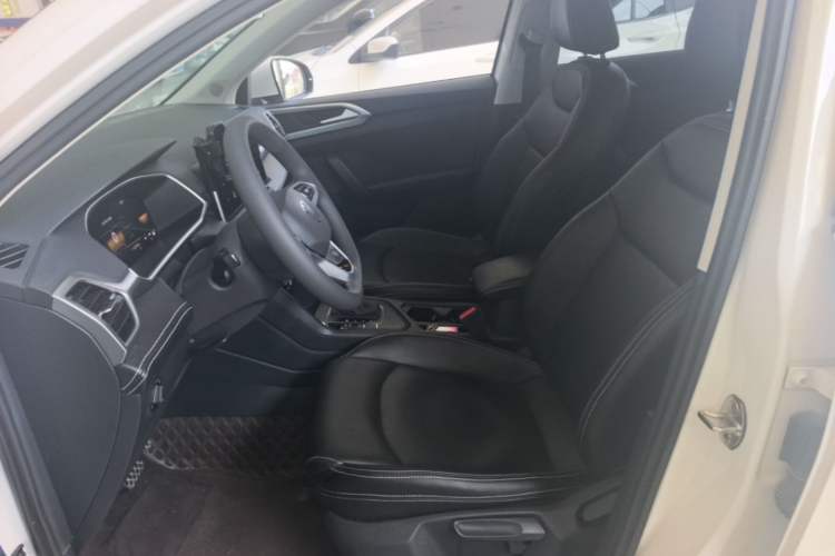 Used Volkswagen Tharu 2023 300TSI Two-Wheel-Drive Crescent Edition Left Front Seat