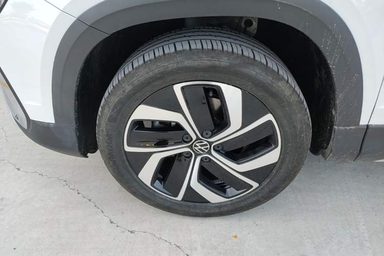 Used Volkswagen Tharu 2023 300TSI Two-Wheel-Drive Full Moon Edition Left Front Wheel Hub