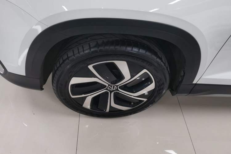 Used Volkswagen Tharu 2023 300TSI Two-Wheel-Drive Full Moon Edition Left Front Wheel Hub