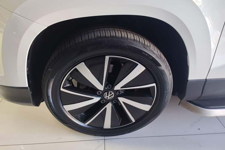 Used Volkswagen Tharu 2023 300TSI Two-Wheel-Drive Moonlight Edition Left Front Wheel Hub