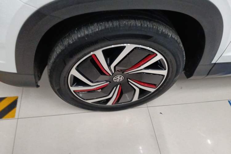Used Volkswagen Tharu 2023 300TSI Two-Wheel-Drive Full Moon Edition Left Front Wheel Hub