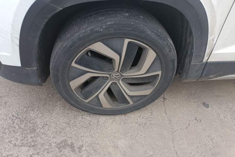 Used Volkswagen Tharu 2023 300TSI Two-Wheel-Drive Full Moon Edition Left Front Wheel Hub