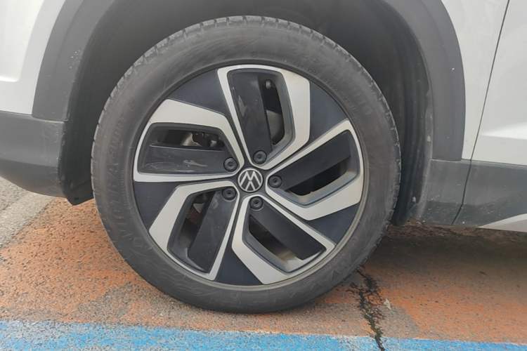 Used Volkswagen Tharu 2023 300TSI Two-Wheel-Drive Full Moon Edition Left Front Wheel Hub