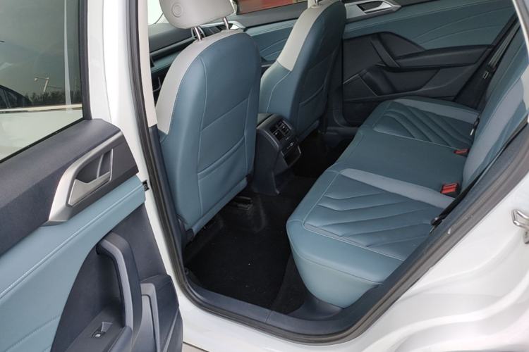 Used Volkswagen Tharu 2023 300TSI Two-Wheel-Drive Full Moon Edition Left Rear Seat