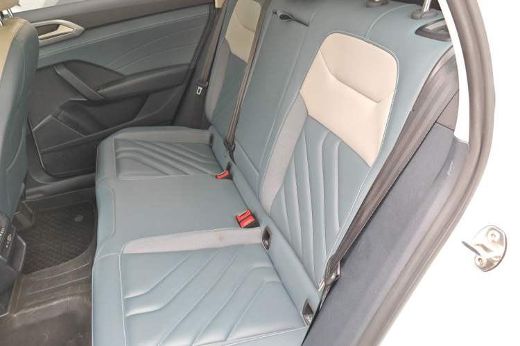 Used Volkswagen Tharu 2023 300TSI Two-Wheel-Drive Full Moon Edition Left Rear Seat