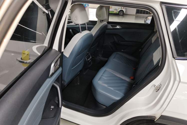 Used Volkswagen Tharu 2023 300TSI Two-Wheel-Drive Full Moon Edition Left Rear Seat