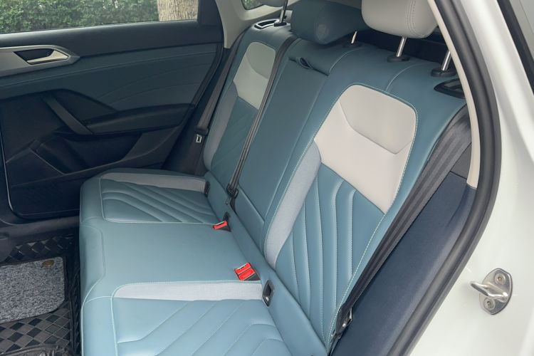 Used Volkswagen Tharu 2023 300TSI Two-Wheel-Drive Moonlight Edition
