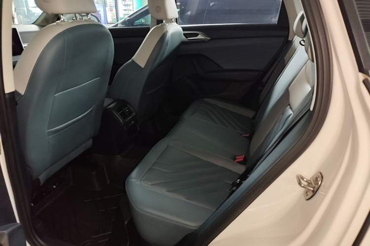 Used Volkswagen Tharu 2023 300TSI Two-Wheel-Drive Full Moon Edition Left Rear Seat