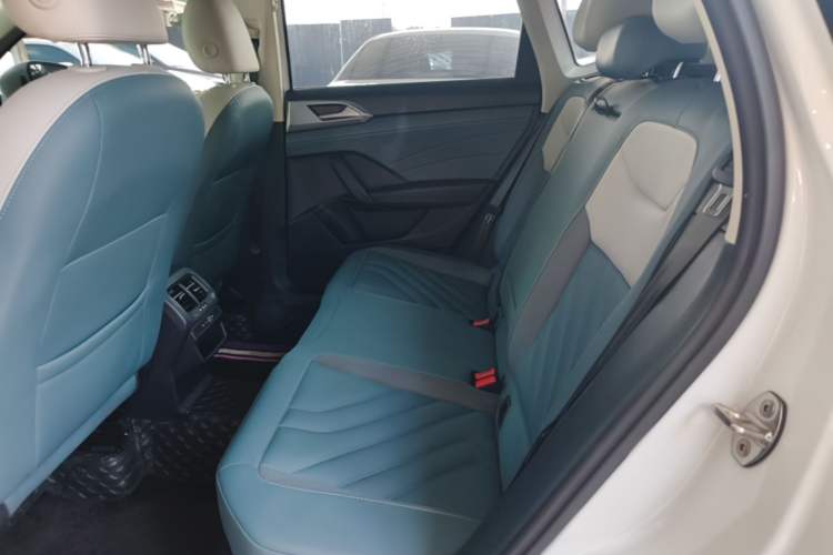 Used Volkswagen Tharu 2023 300TSI Two-Wheel-Drive Moonlight Edition Left Rear Seat