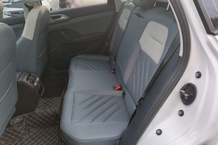 Used Volkswagen Tharu 2023 300TSI Two-Wheel-Drive Moonlight Edition Left Rear Seat