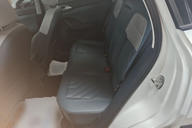 Used Volkswagen Tharu 2023 300TSI Two-Wheel-Drive Moon Luxury Edition Left Rear Seat