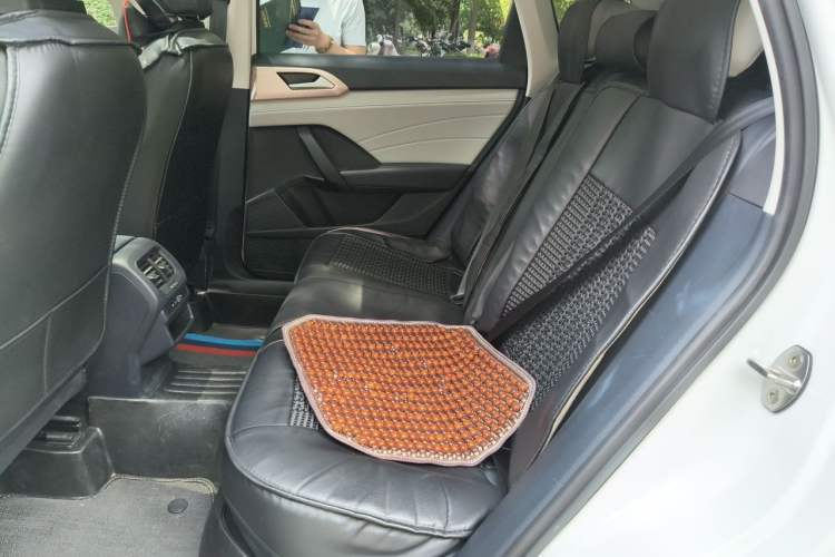 Used Volkswagen Tharu 2023 300TSI Two-Wheel-Drive Moonlight Edition Left Rear Seat