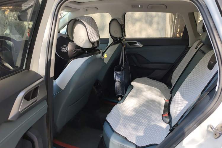 Used Volkswagen Tharu 2023 300TSI Two-Wheel-Drive Full Moon Edition Left Rear Seat