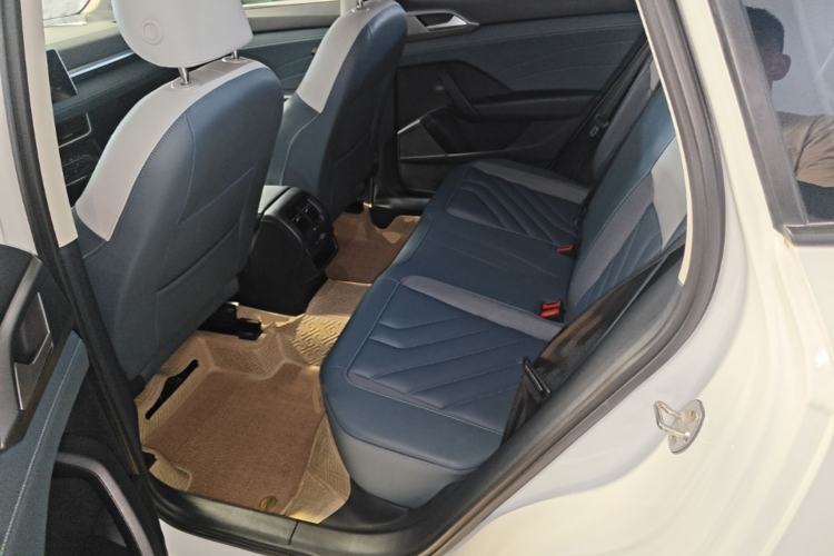 Used Volkswagen Tharu 2023 300TSI Two-Wheel-Drive Moonlight Edition Left Rear Seat