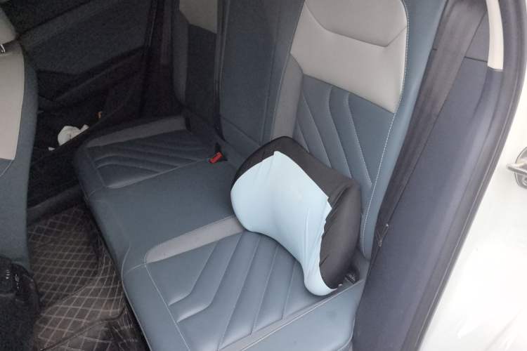 Used Volkswagen Tharu 2023 300TSI Two-Wheel-Drive Full Moon Edition Left Rear Seat