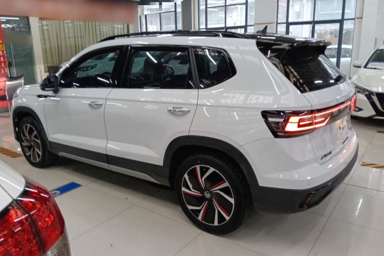 Used Volkswagen Tharu 2023 300TSI Two-Wheel-Drive Full Moon Edition Left Side