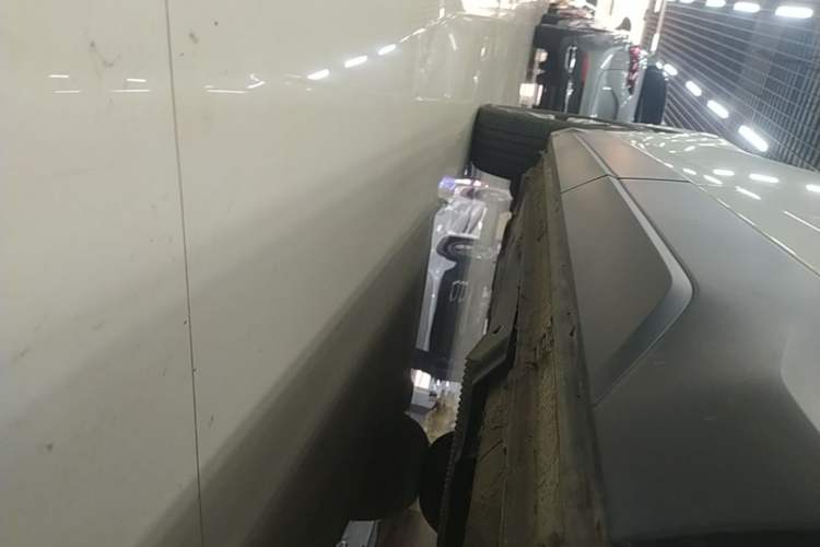 Used Volkswagen Tharu 2023 300TSI Two-Wheel-Drive Moonlight Edition Left Side Sill