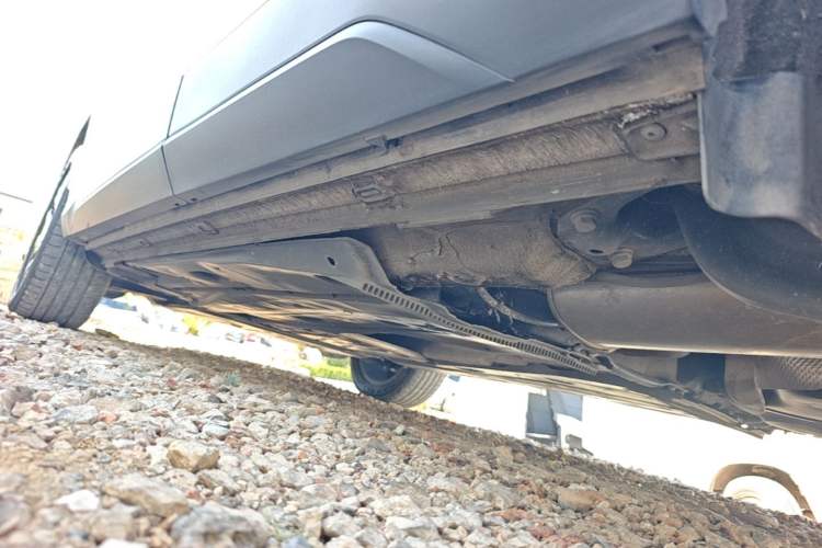 Used Volkswagen Tharu 2023 300TSI Two-Wheel-Drive Moonlight Edition Left Side Sill