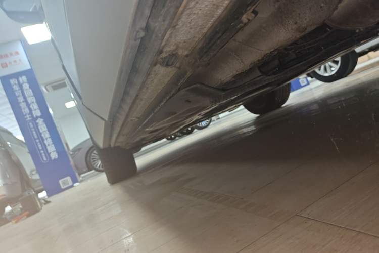Used Volkswagen Tharu 2023 300TSI Two-Wheel-Drive Moon Luxury Edition Left Side Sill