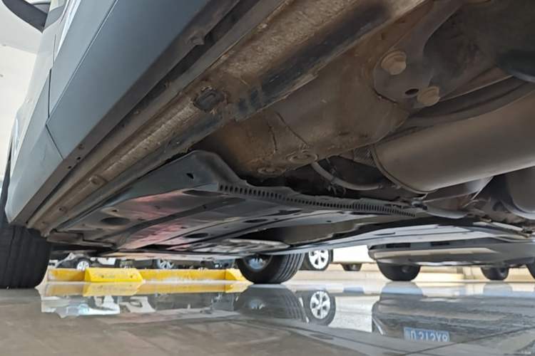 Used Volkswagen Tharu 2023 300TSI Two-Wheel-Drive Crescent Edition Left Side Sill