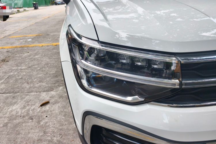 Used Volkswagen Tharu 2023 300TSI Two-Wheel-Drive Full Moon Edition Right Front Headlight