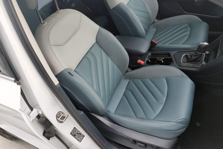 Used Volkswagen Tharu 2023 300TSI Two-Wheel-Drive Full Moon Edition Right Front Seat
