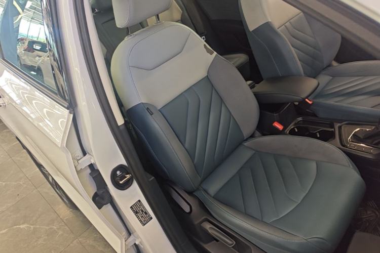 Used Volkswagen Tharu 2023 300TSI Two-Wheel-Drive Moonlight Edition Right Front Seat